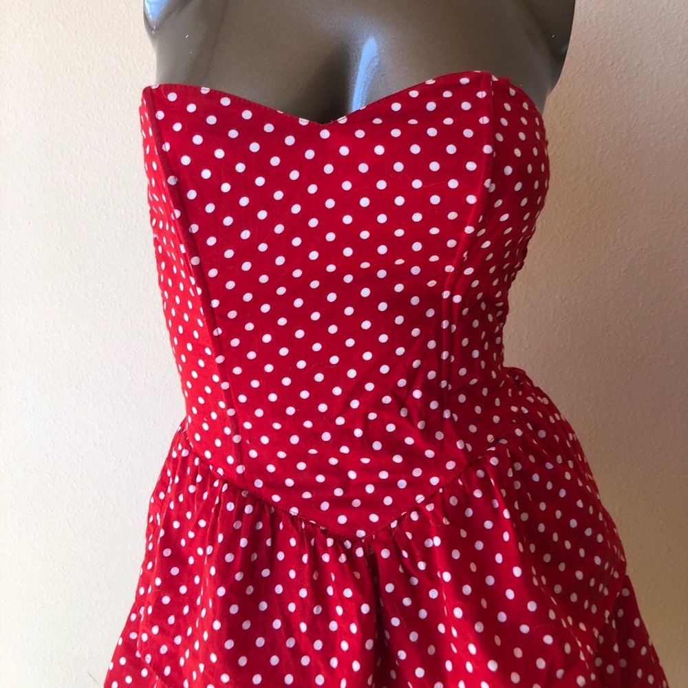 Red and white polka dot strapless dress! 💋 size 2 - Picture 2 of 4